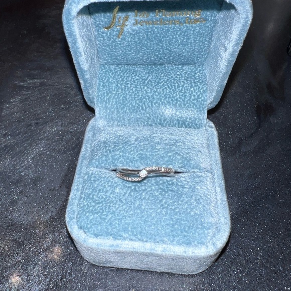 Diamond Promise Ring - Picture 5 of 5